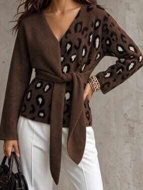 Brown Preppy Women's Leopard Print Jacquard Knit V-Neck Wrap Short Sweater